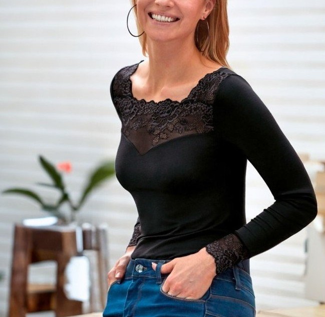 Camisola Janira em Algodão Modal Com Renda