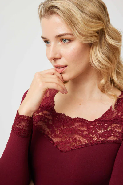 Camisola Térmica com Renda Bordou
